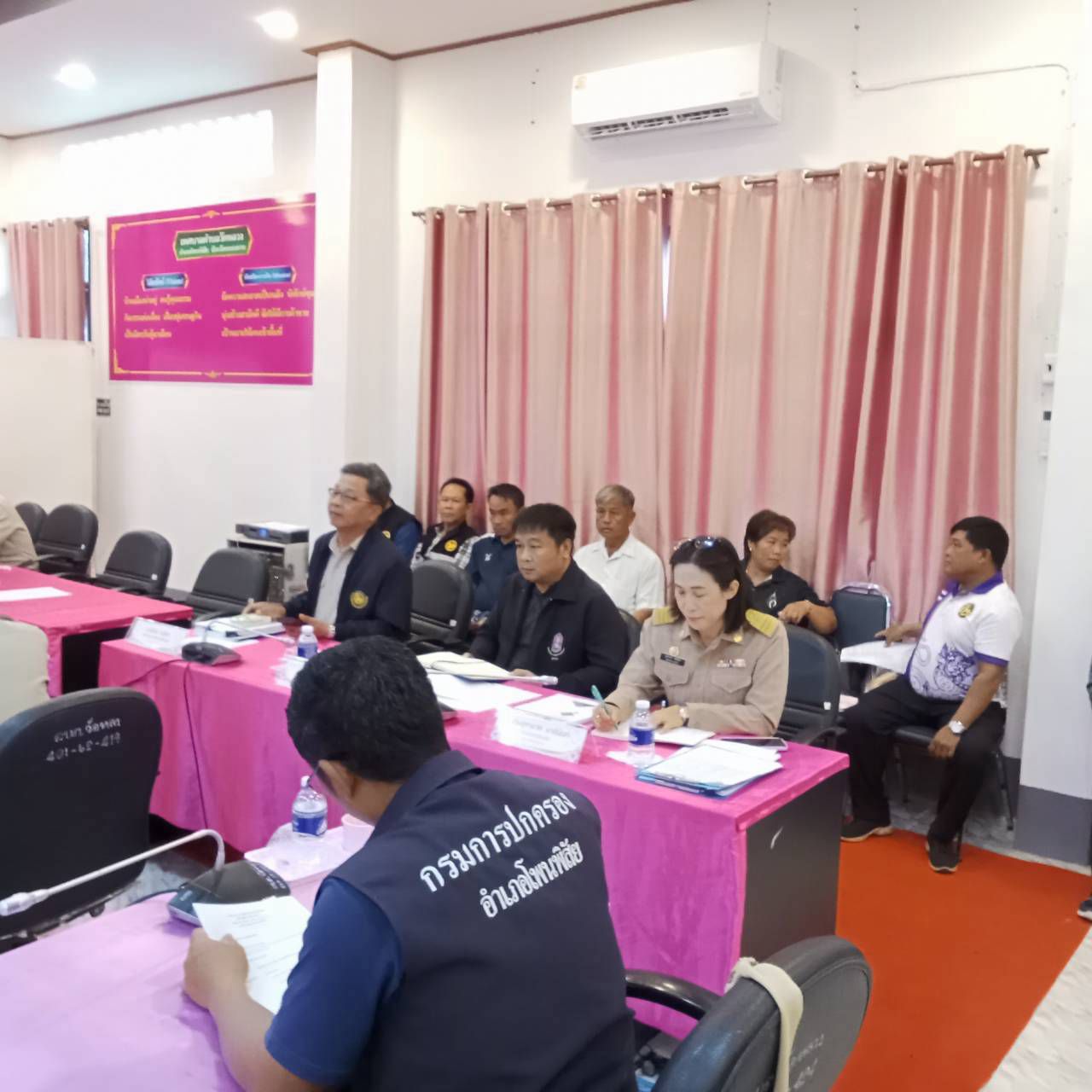 ประชุมสภาเทศบาลตำบลวัดหลวง สมัยสามัญที่ 2 ครั้งที่ 1/2569 วันที่ 5 สิงหาคม 2569 เวลา 09.30 น.