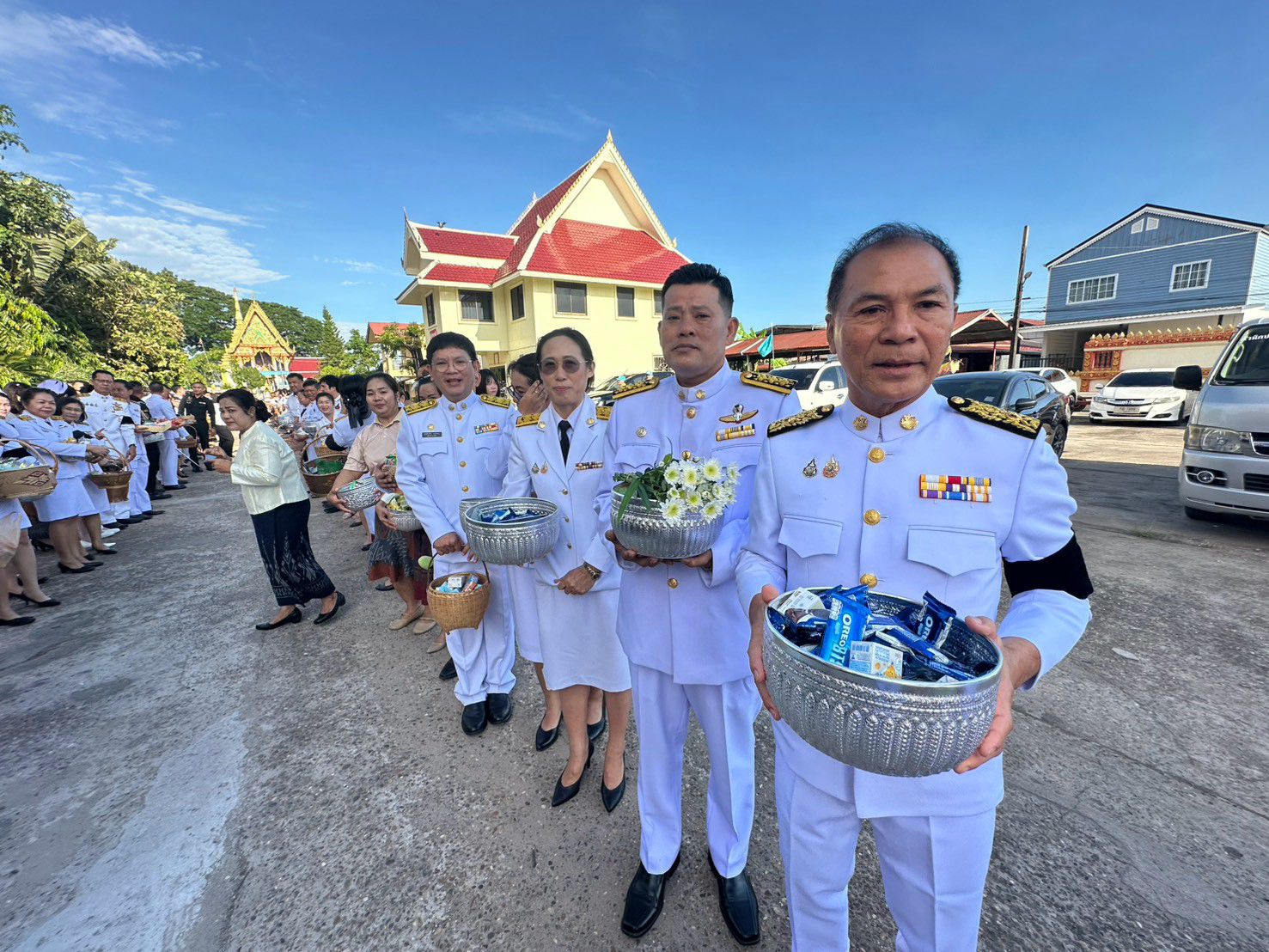 นอังคารที่ 13 ตุลาคม 2569 เวลา 07.30 น. เทศบาลตำบลวัดหลวง นำโดยนายประจักษ์ อภัยภักดิ์ นายกเทศมนตรีตำบลวัดหลวง พร้อมบุคลากรในสังกัดเข้าร่วมกิจกรรมในวันนวมินทรมหาราช กับส่วนราชการต่างๆ ในพื้นที่ซึ่งตรงกับวันที่ 13 ตุลาคม ของทุกปี ณ วัดจอมนาง ต.จุมพล อ.โพนพิ
